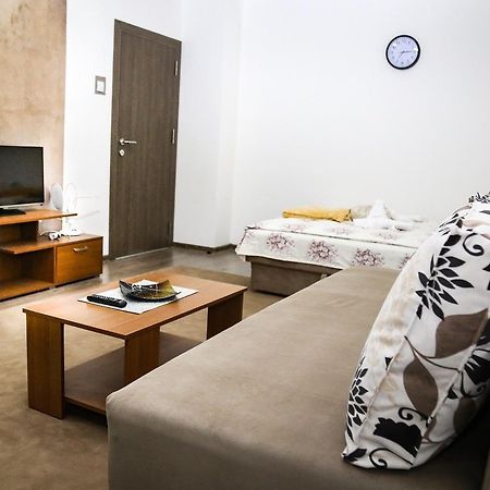 Comfort Inn Apartment 2 Novi Pazar Kültér fotó