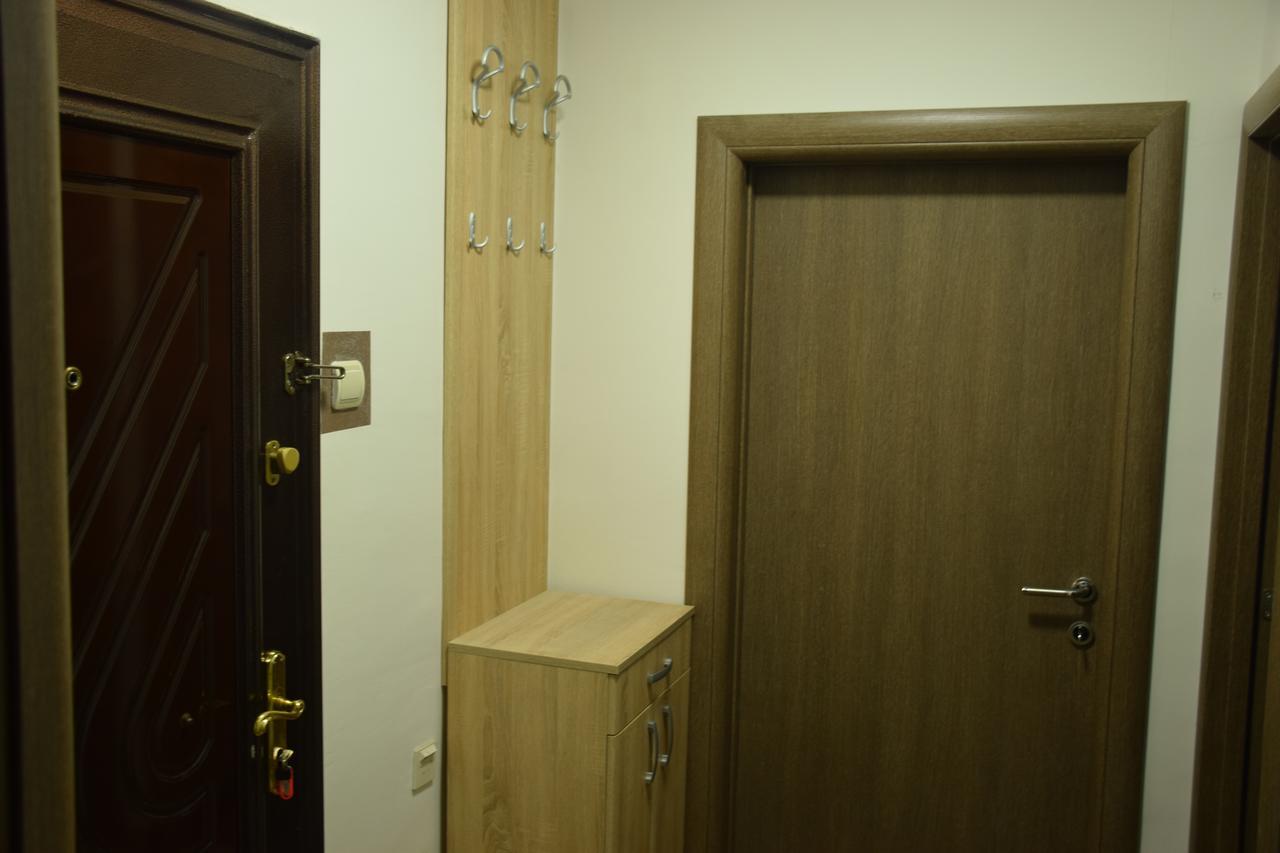 Comfort Inn Apartment 2 Novi Pazar Kültér fotó